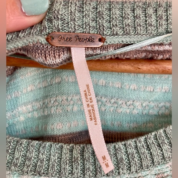 Free People Pullover Twinkle Star
In Moiito In Blue (M) - Picture 7 of 7